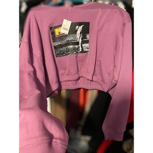 NWT OVERSIZED CROPPED SWEATSHIRT